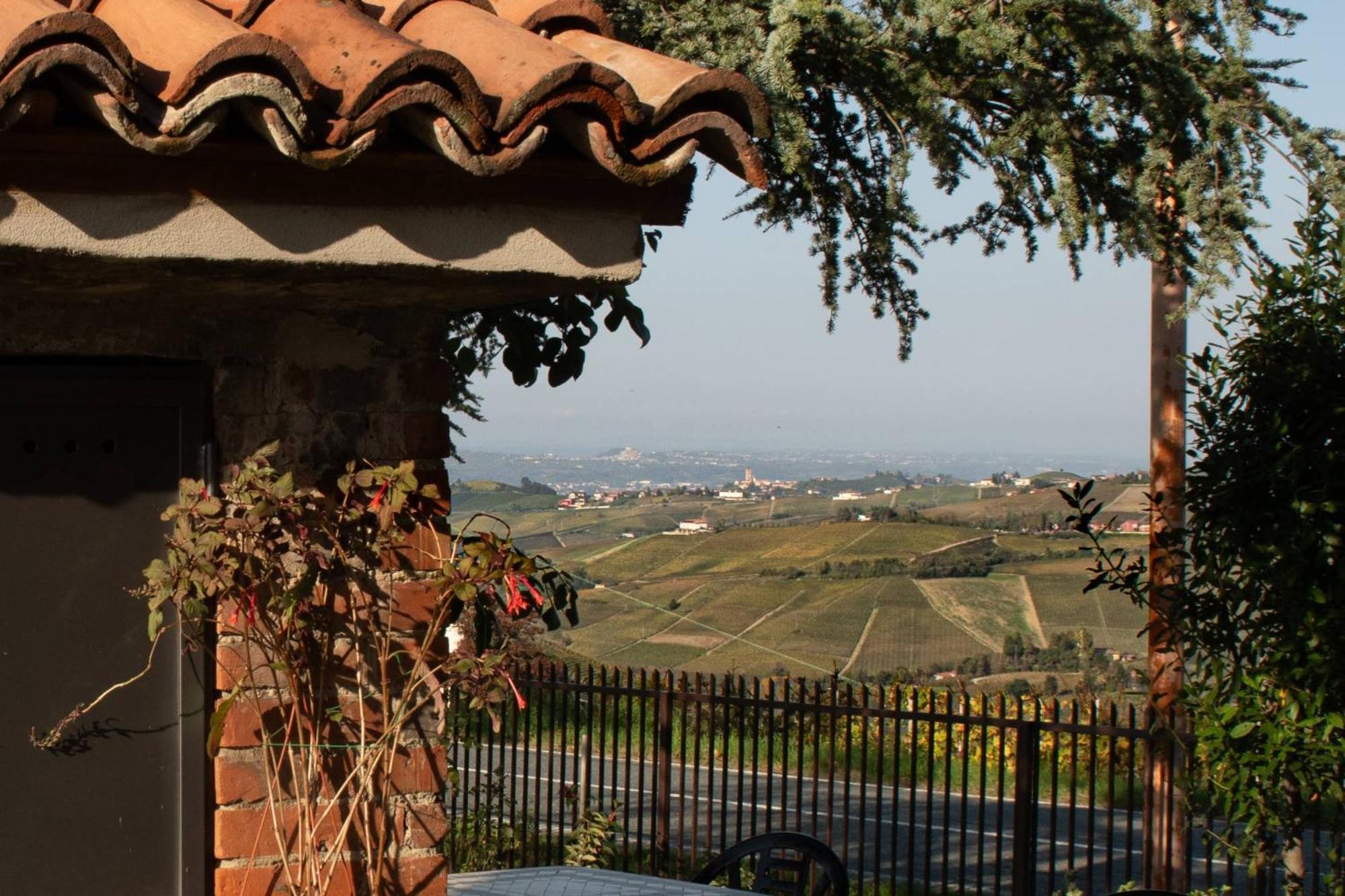 Casa Rubbo - Appartamento 'Como' Nelle Langhe 阿尔巴 外观 照片